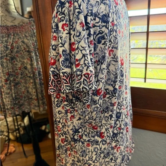 Westport Cream Tunic with Navy Floral and Red Accents - Picture 2 of 8